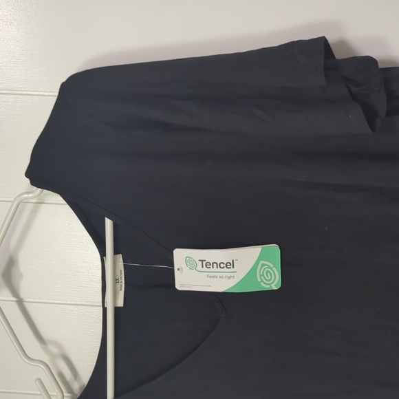 ⭐ NWT Zenana Black Tencel Soft Top - Picture 5 of 5